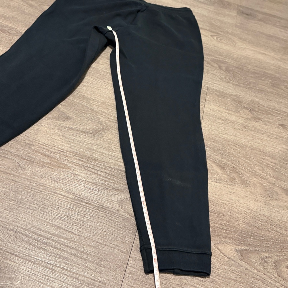 Nike Women’s Black Sweatpants - Picture 9 of 9